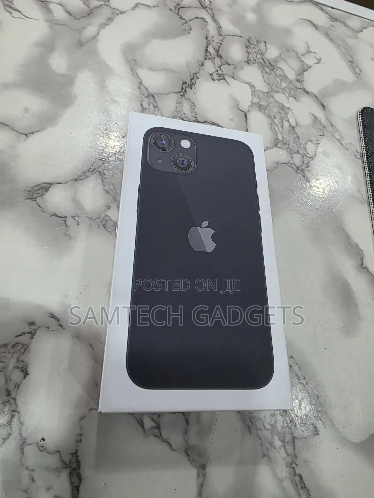 New Apple iPhone 13 128 GB Black