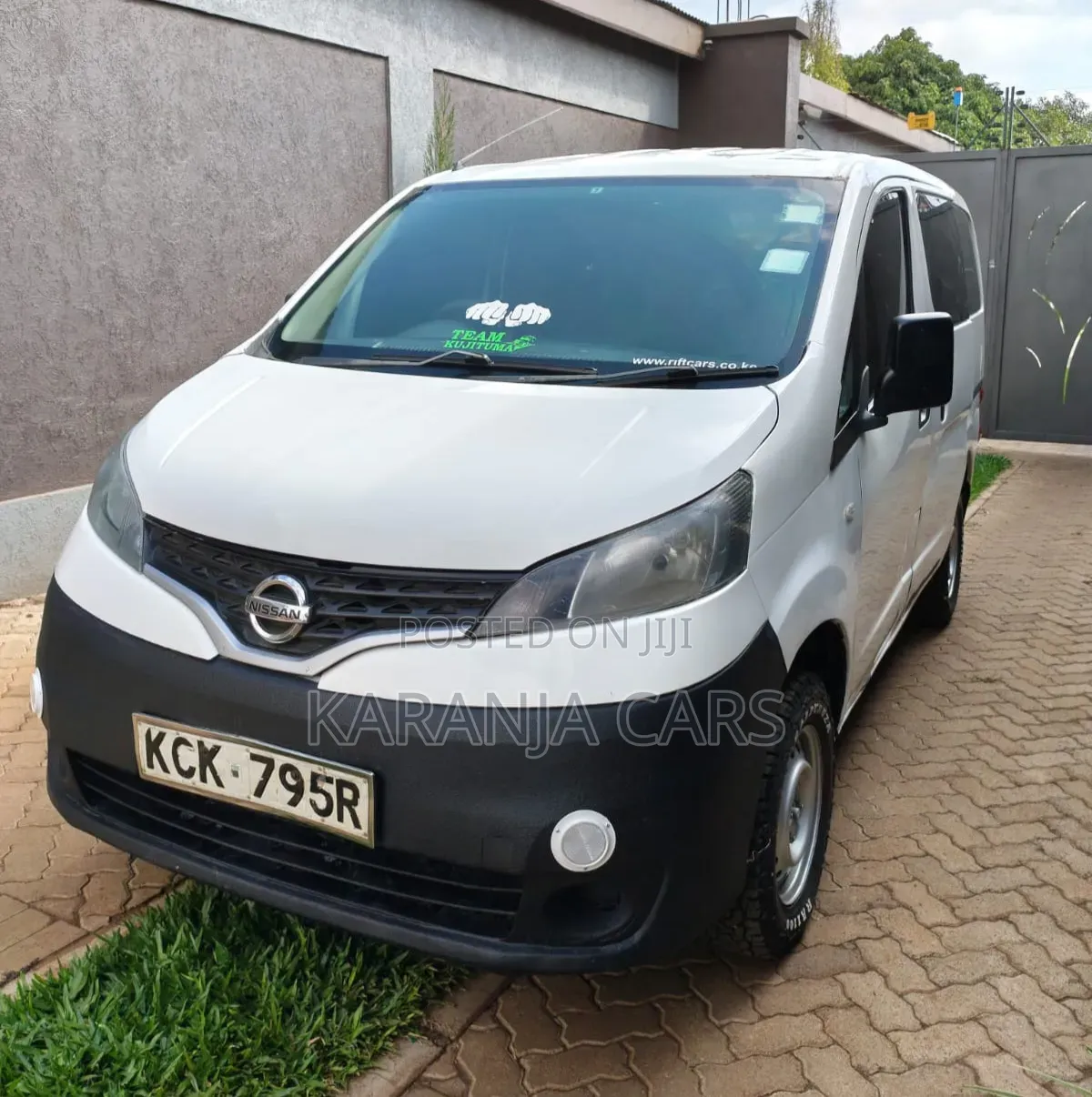 Nissan NV200 2010 White