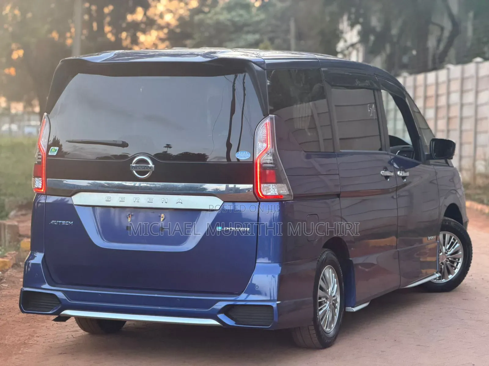 Nissan Serena 2019 Blue