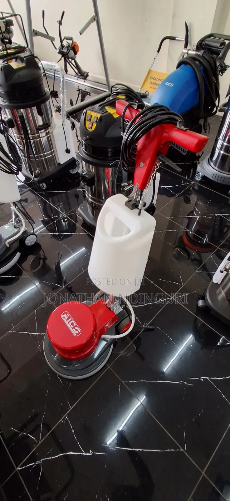 Floor Scrubber Machine – Commercial Cleaning Machine