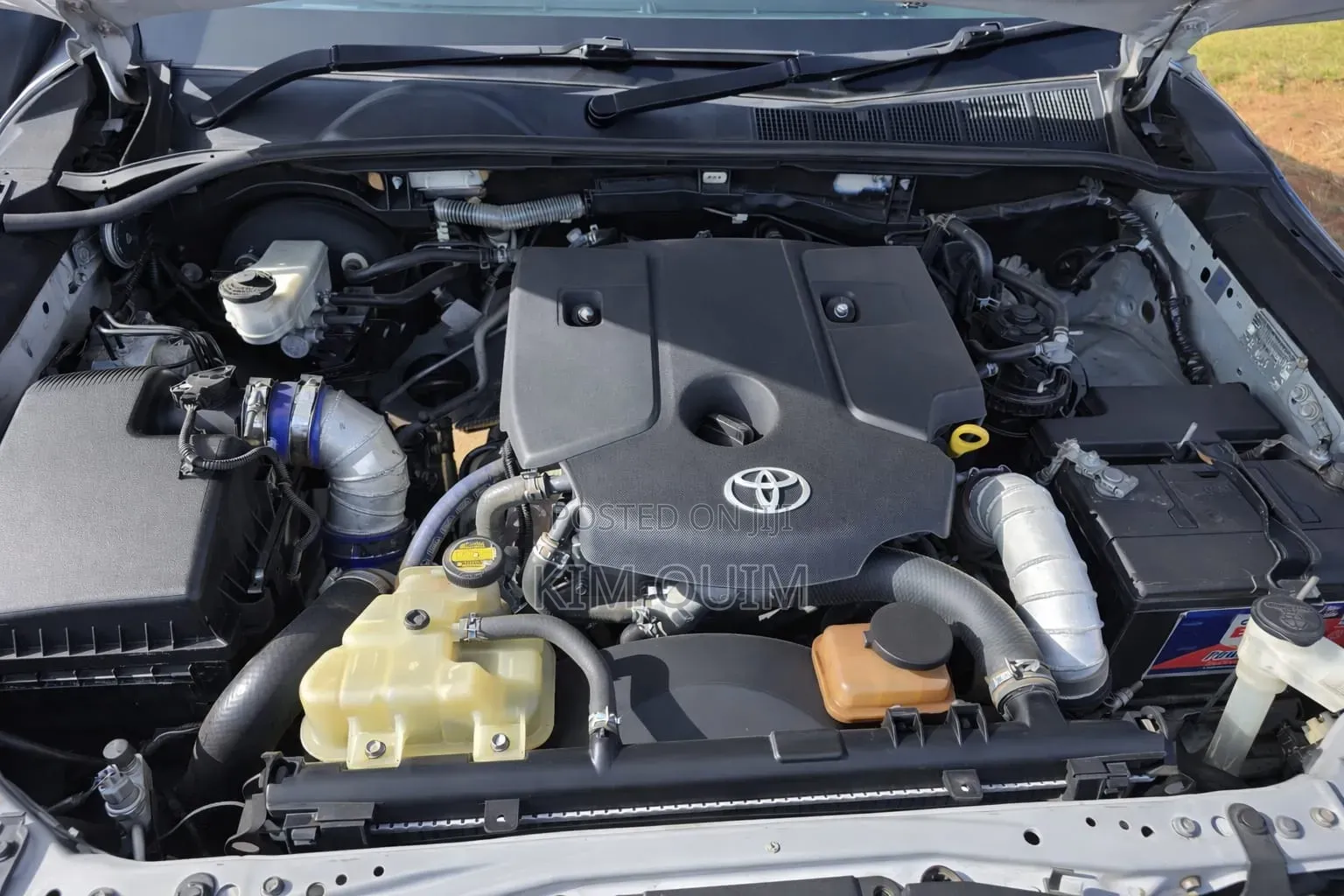 Toyota Hilux 2016 Gray