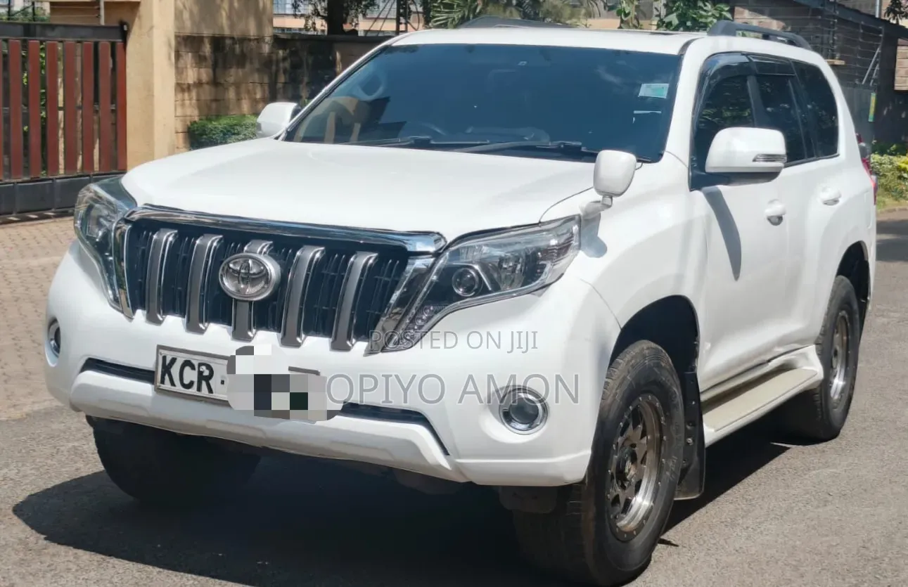 Toyota Land Cruiser Prado 2012 White