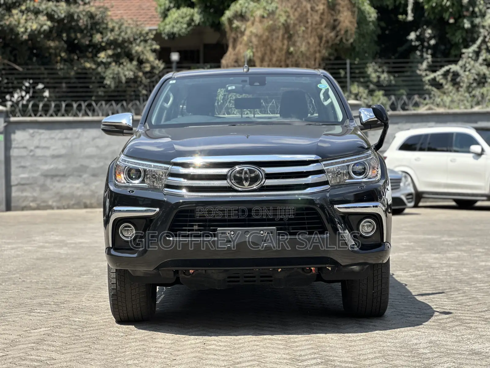 Toyota Hilux 2019 Black
