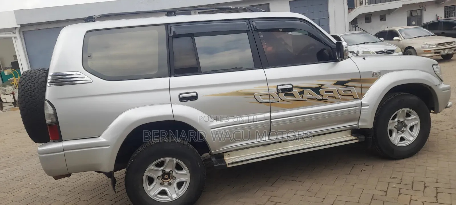 Toyota Land Cruiser 1999 Silver