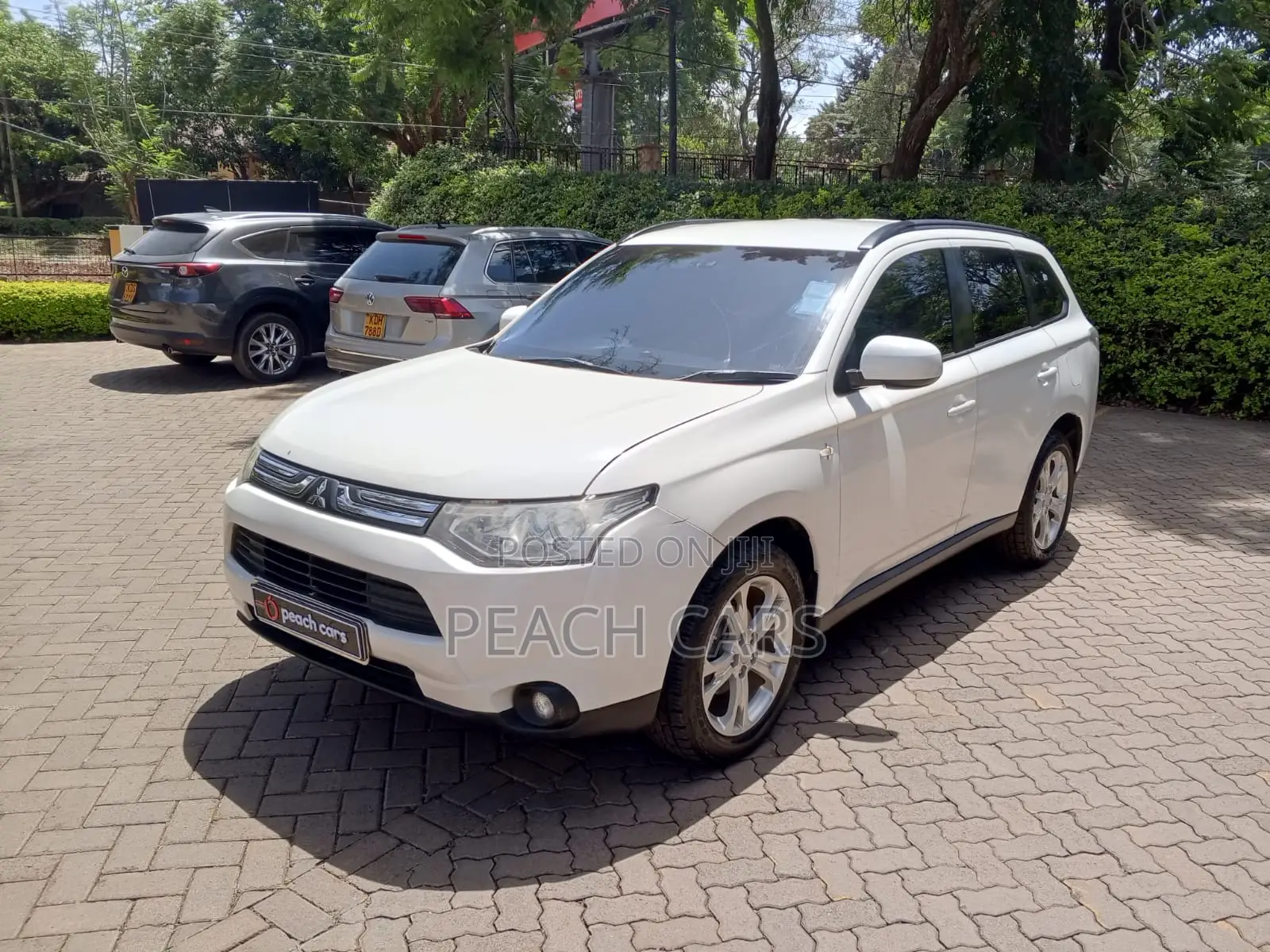 Mitsubishi Outlander 2014 White