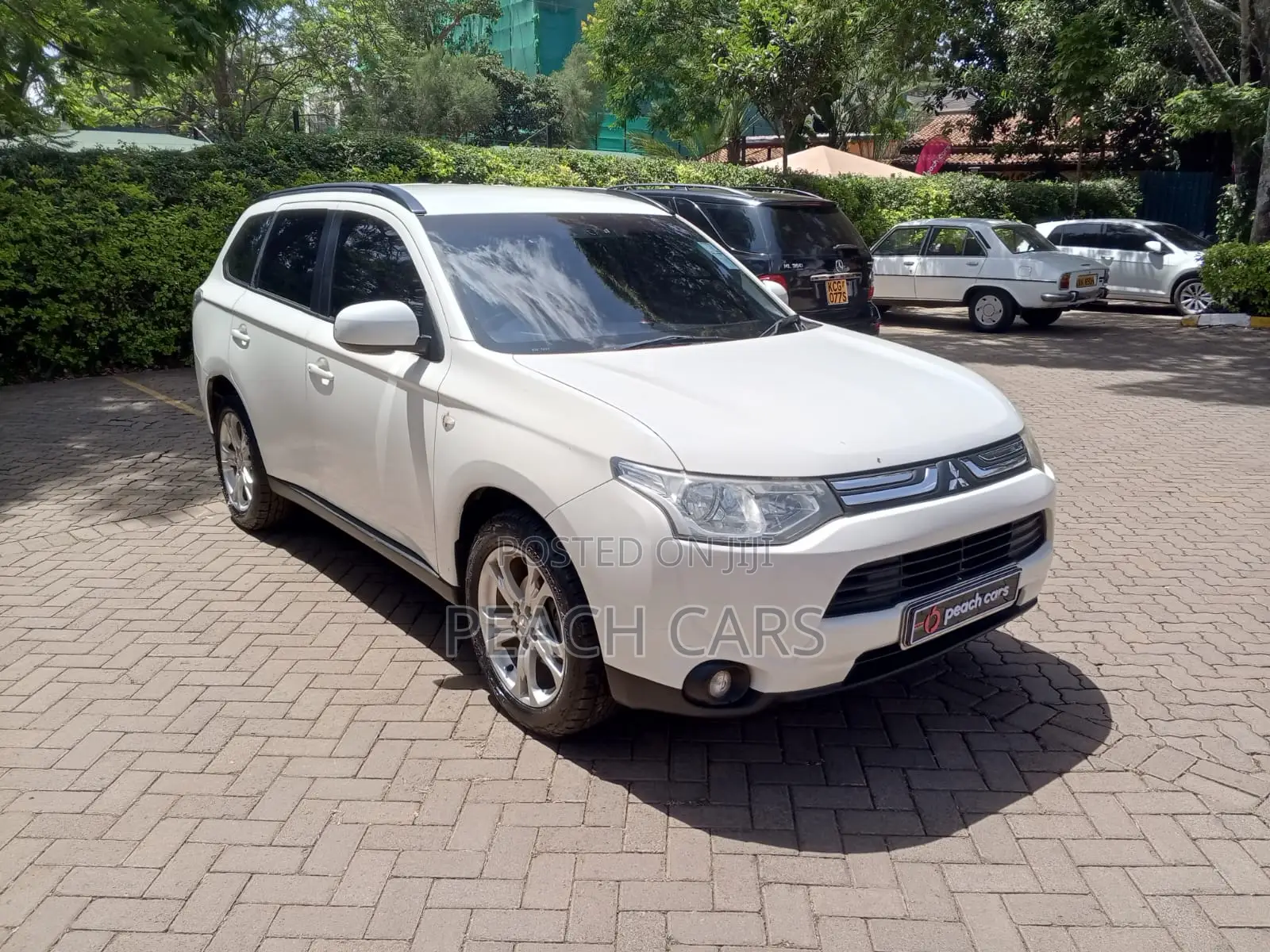 Mitsubishi Outlander 2014 White