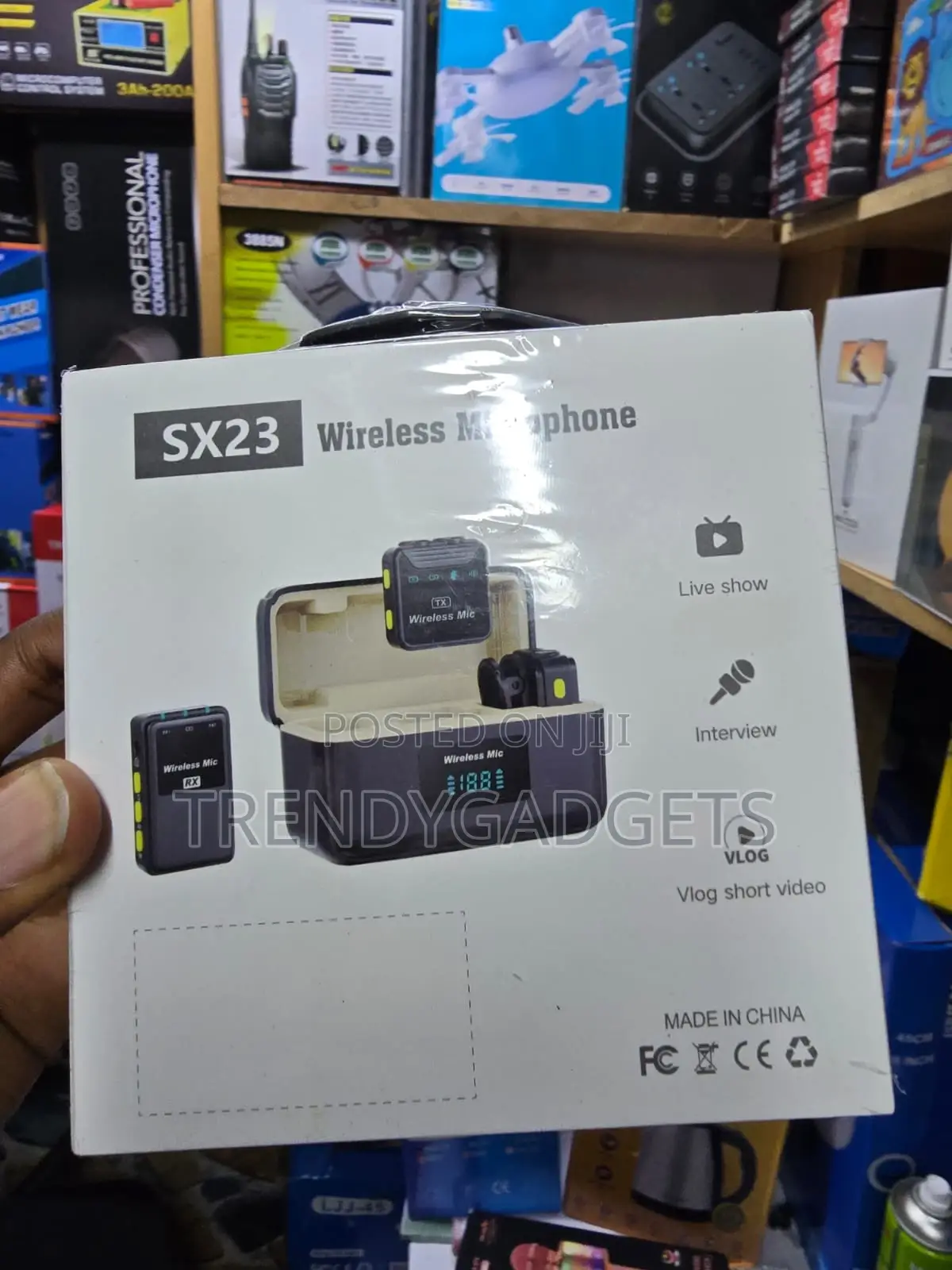 Sx23 Wireless Lavalier Microphone With 9 Hour Battery Life