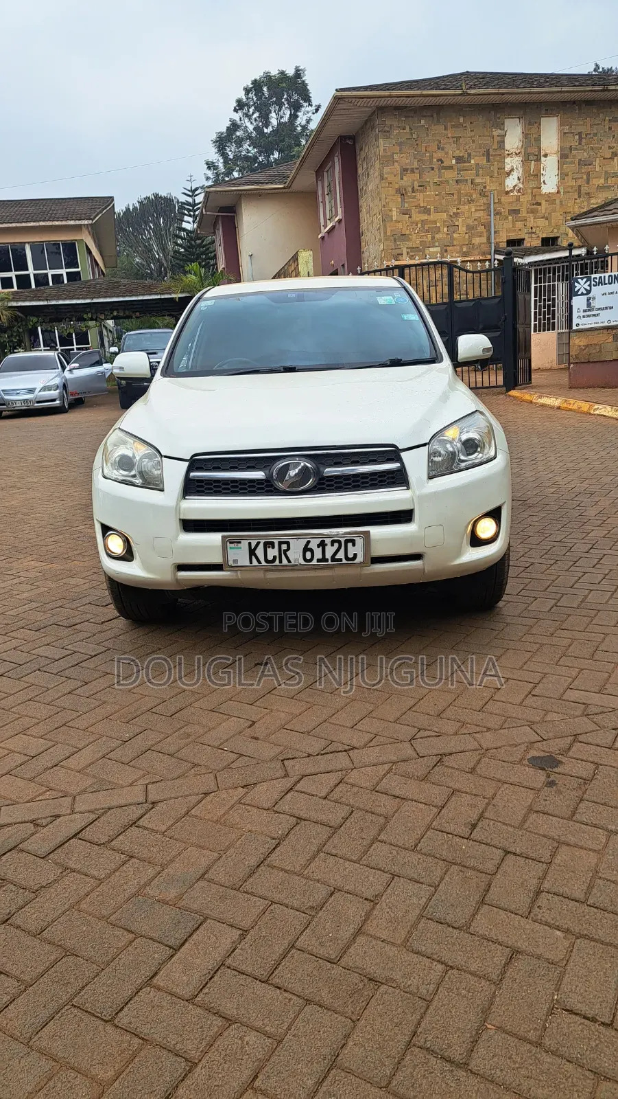 Toyota RAV4 2011 White