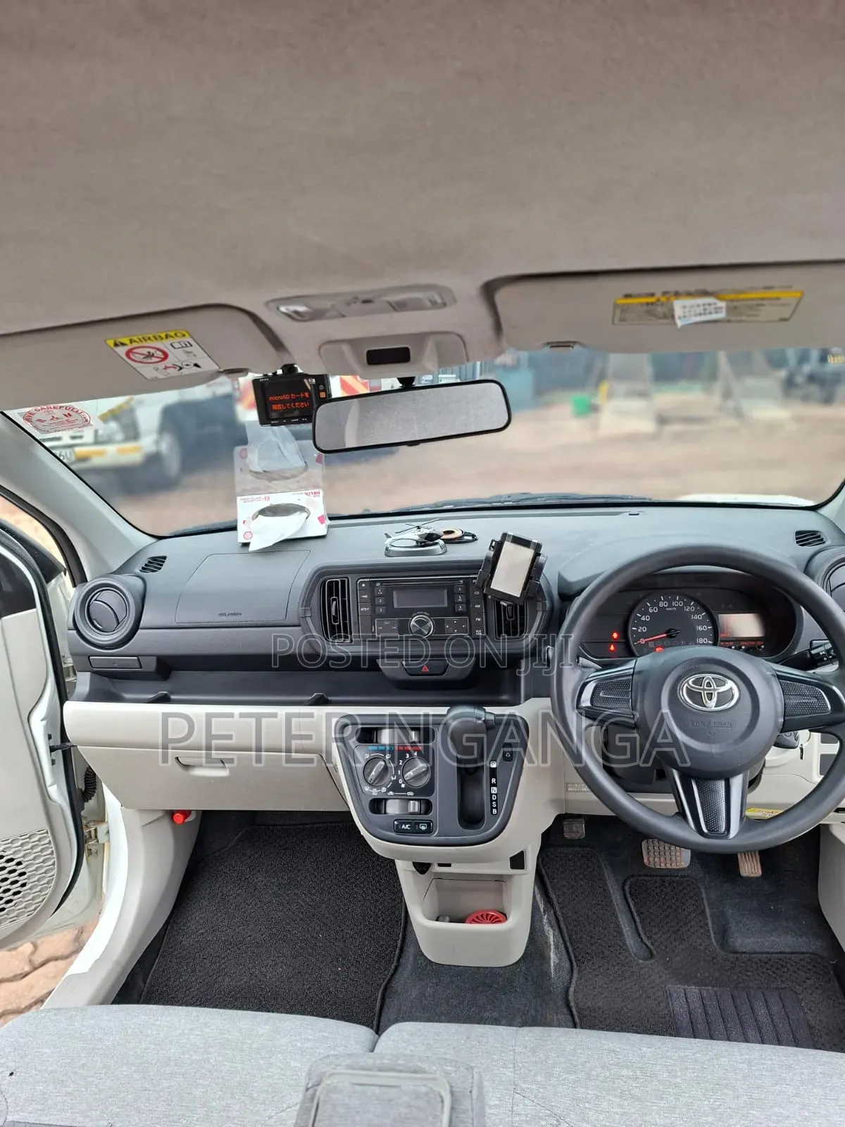 Toyota Passo 2017 Off white