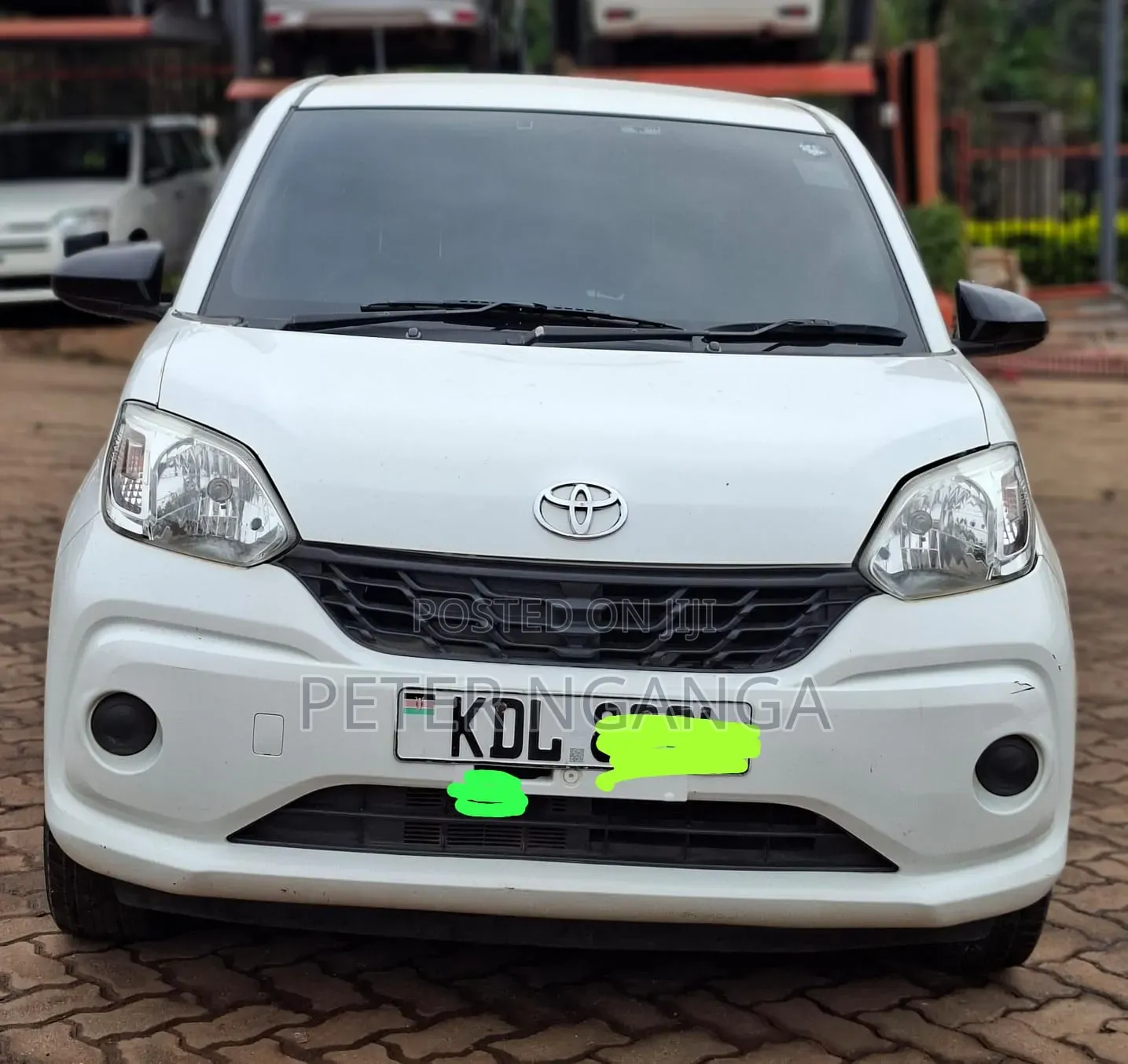 Toyota Passo 2017 Off white
