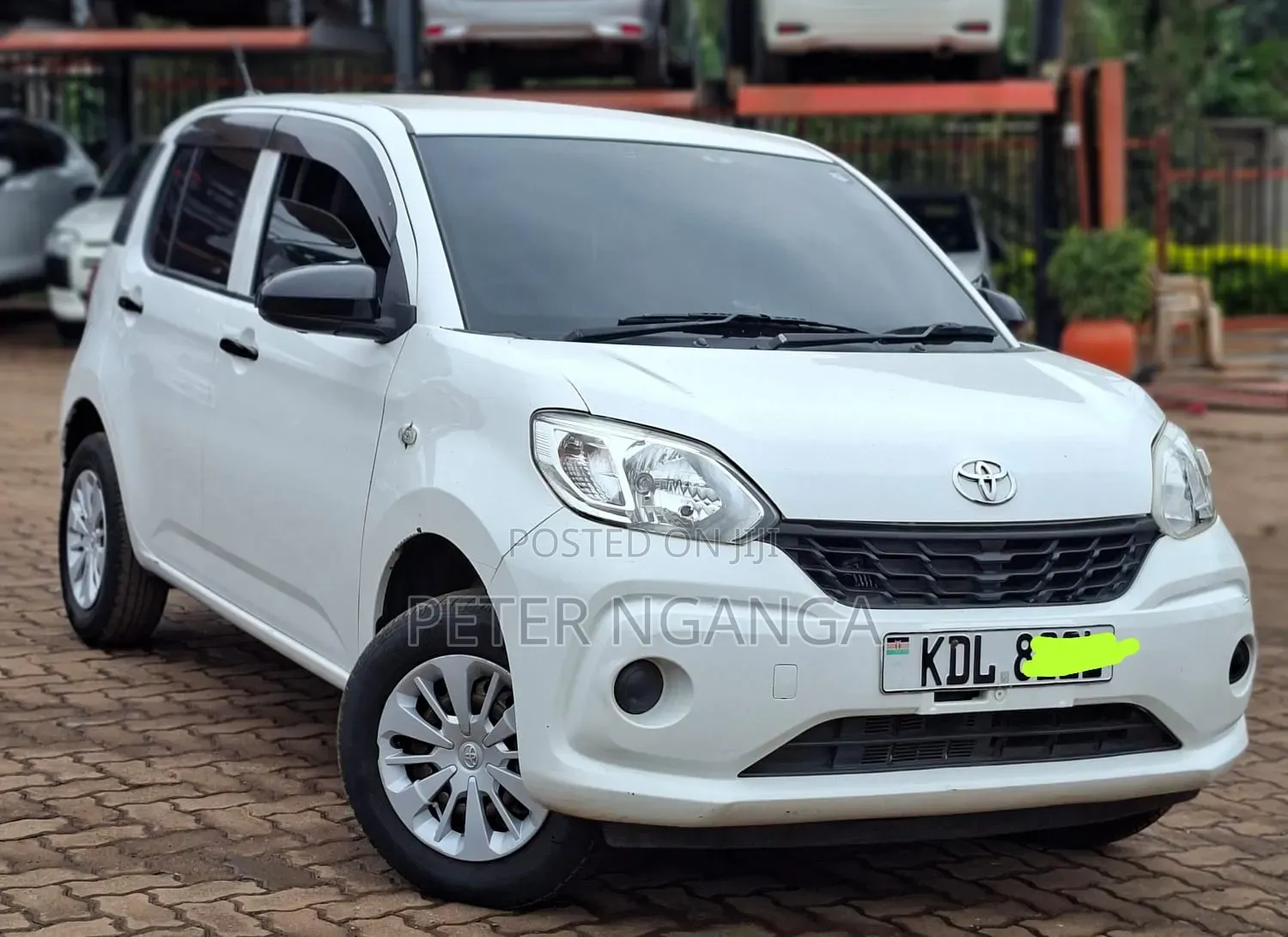Toyota Passo 2017 Off white