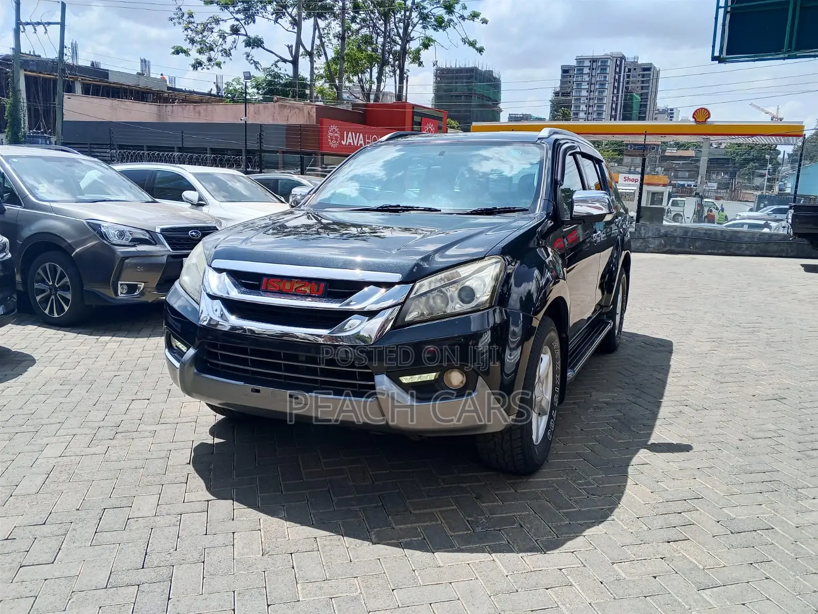 Isuzu D-MAX 2015 Black