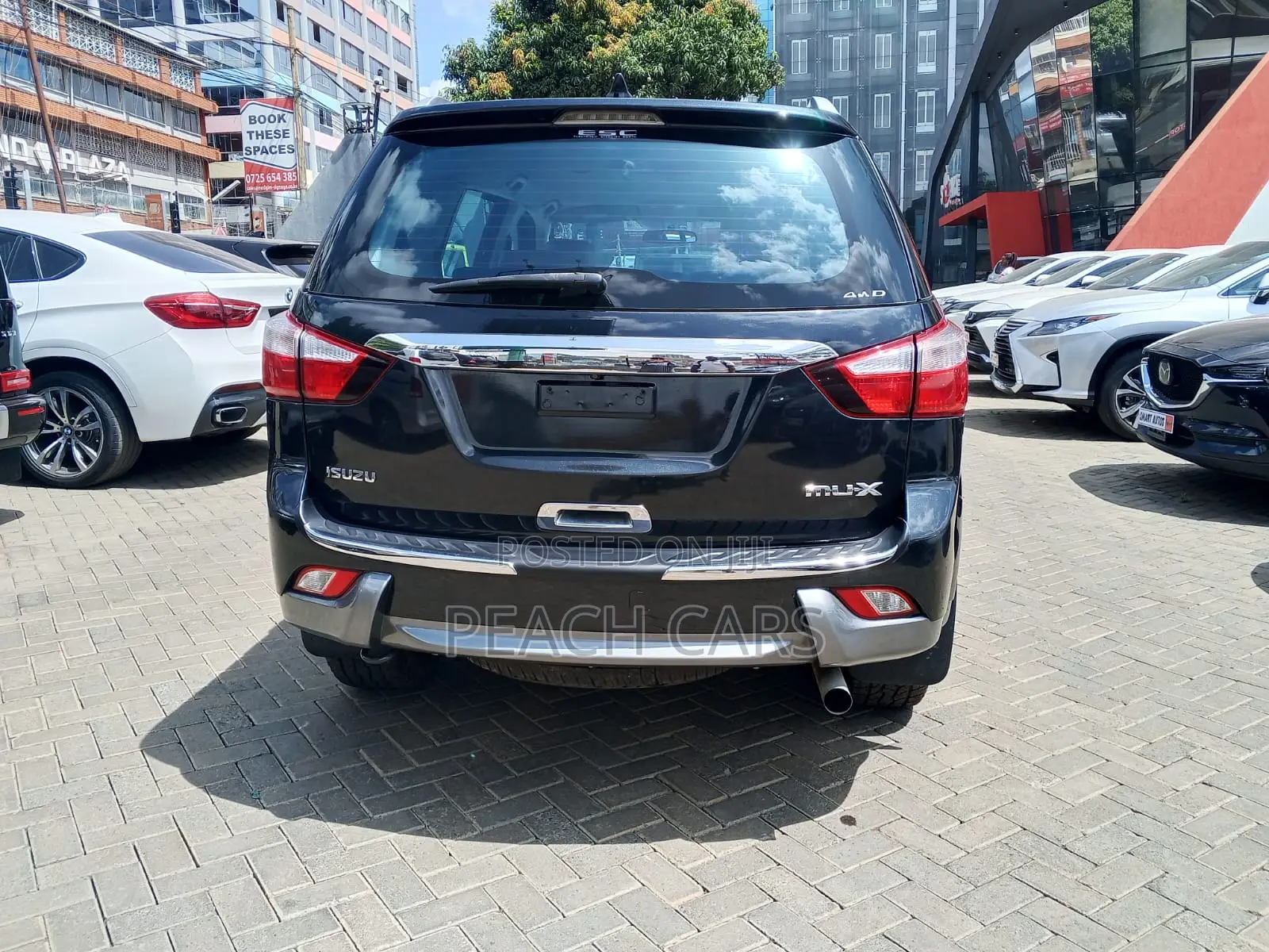 Isuzu D-MAX 2015 Black
