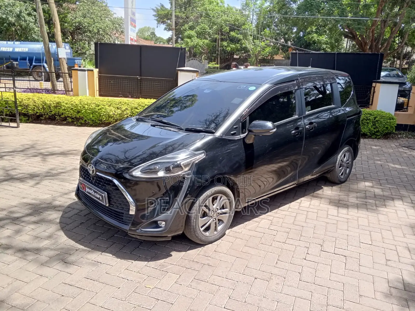 Toyota Sienta 2019 Black