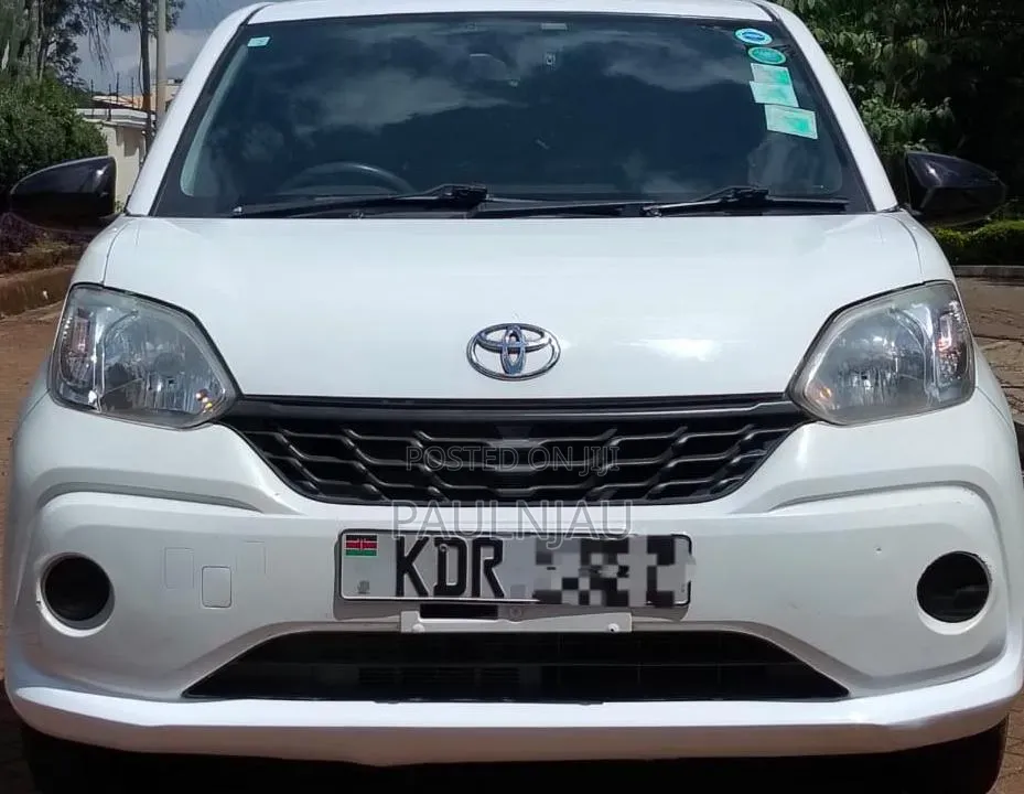 Toyota Passo 2018 White