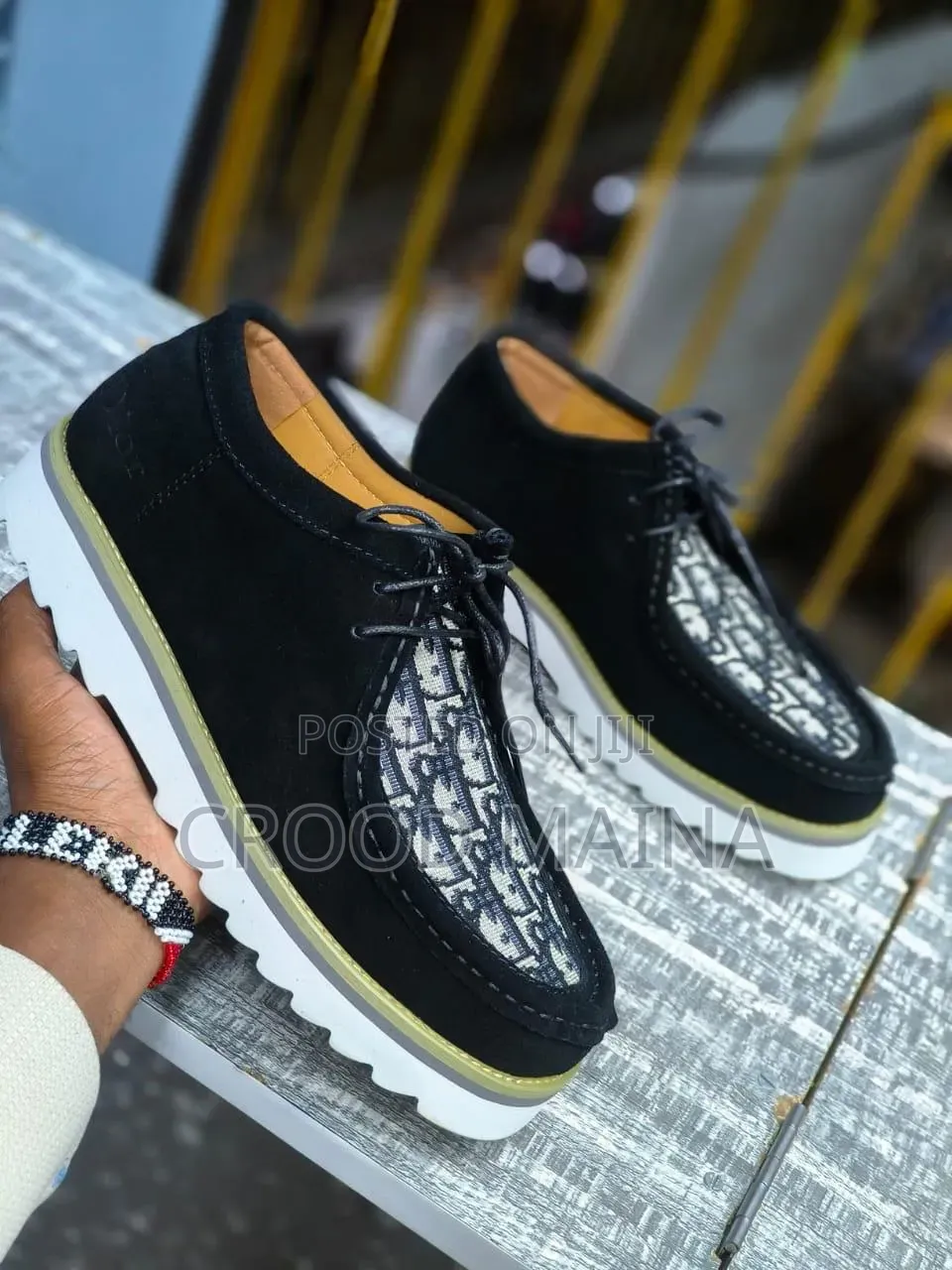 Wallabeez Clarks