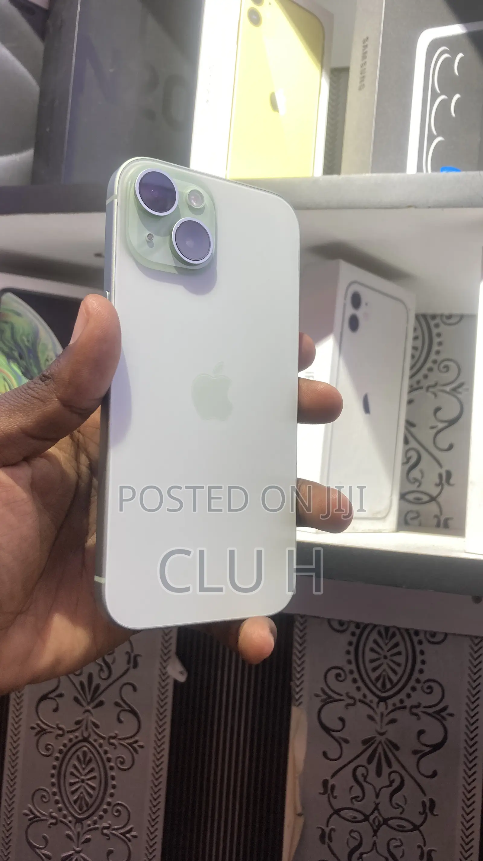 Apple iPhone 15 128 GB Green