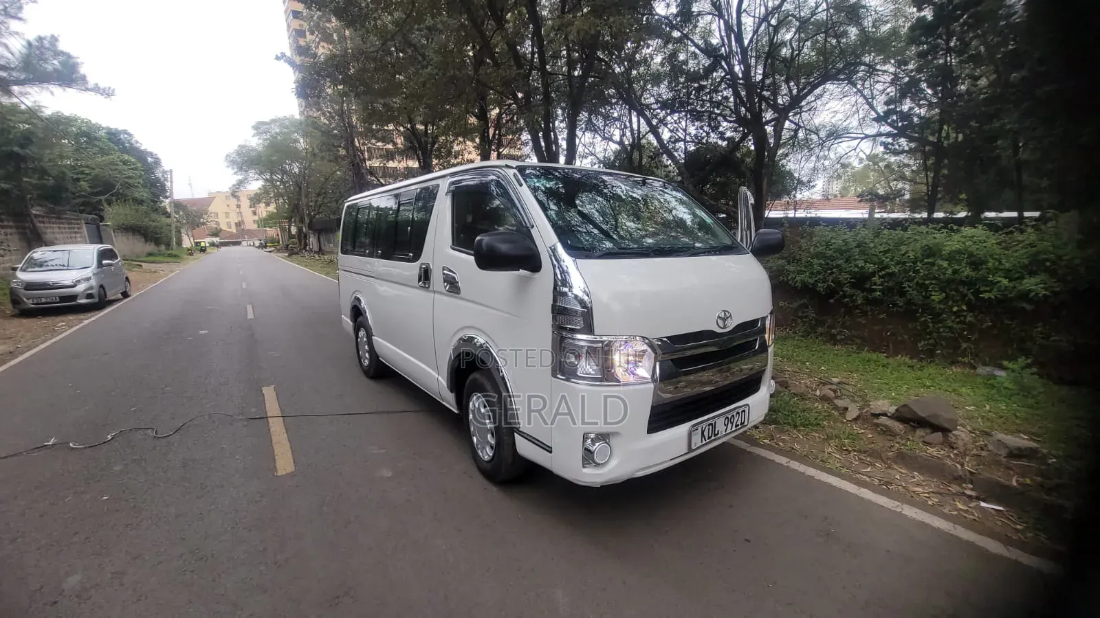 Toyota HiAce 2014 White