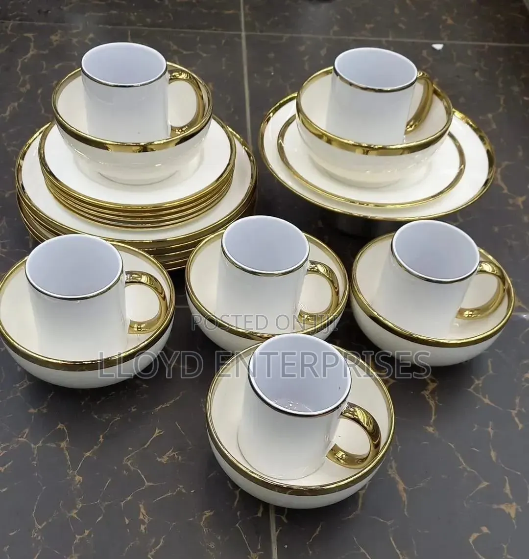 24pcs Gold Rimmed Ceramic Dinner Set
6 Dinner Plates