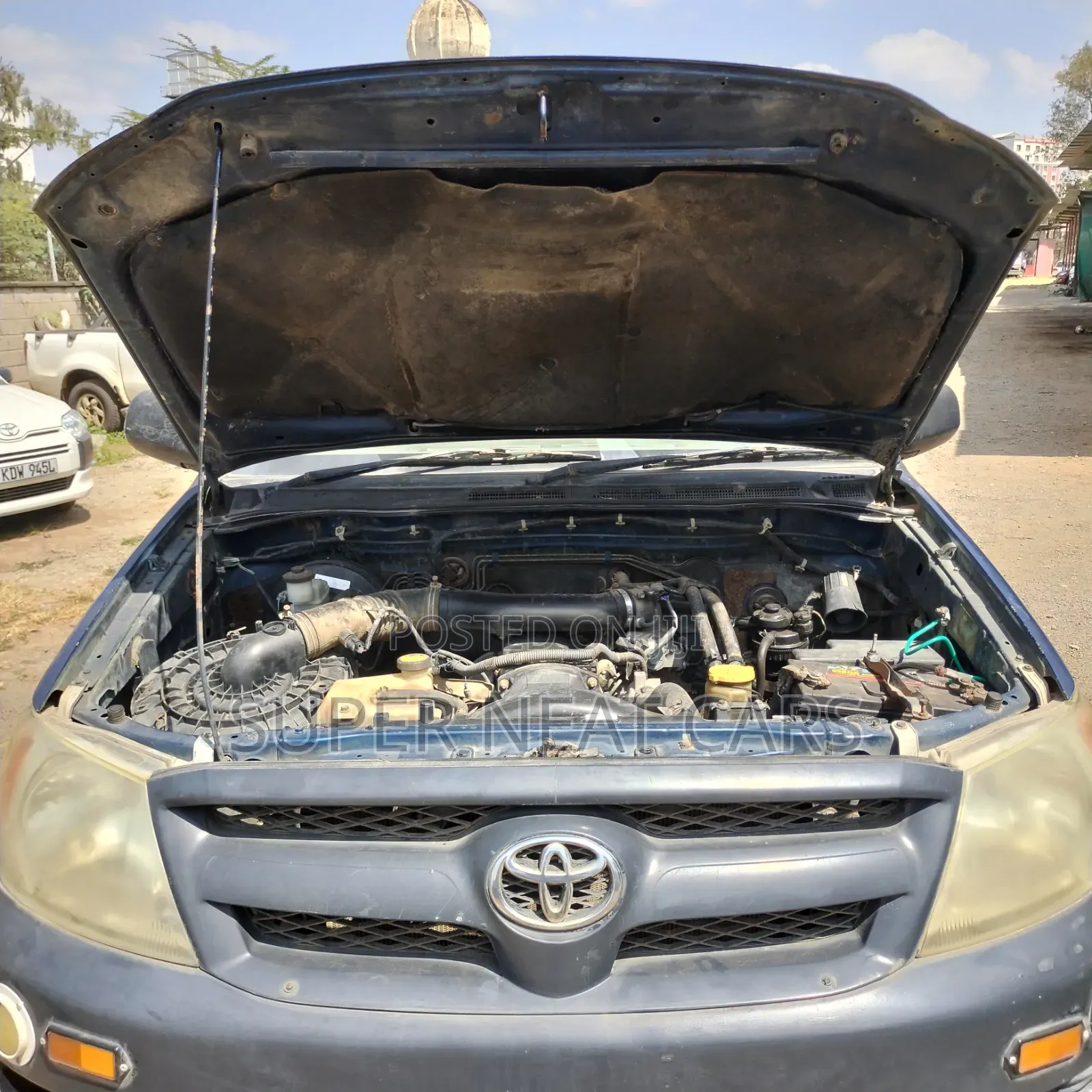 Toyota Hilux 2006 Blue