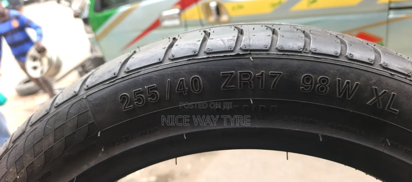 255/40r17 Accelera