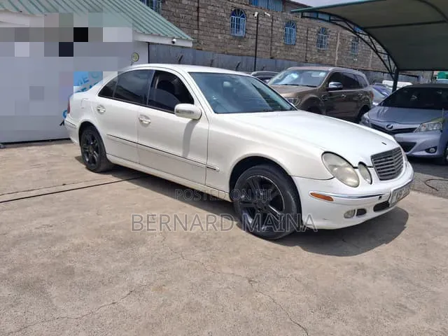 Mercedes-Benz E220 2008 White