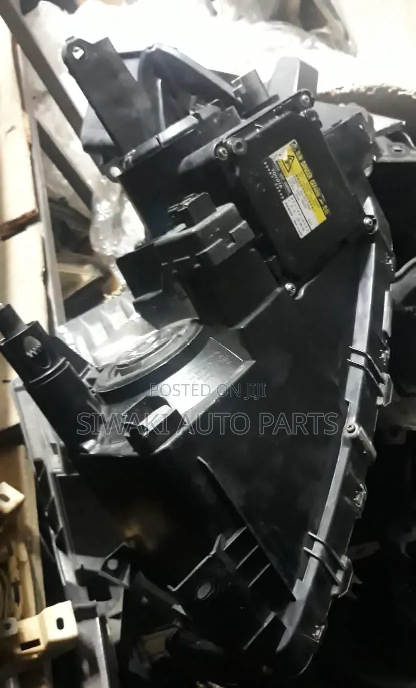 Toyota Rav4 Aca 31 Headlights