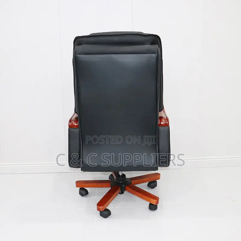 Solid Wood Arm Swivel Boss Desk Chair