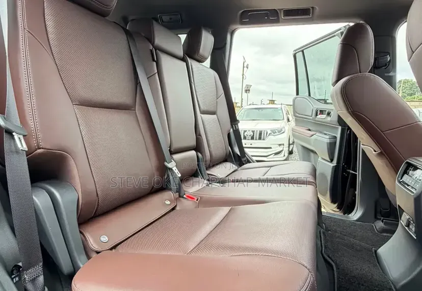 Toyota Land Cruiser Prado 2024 Black