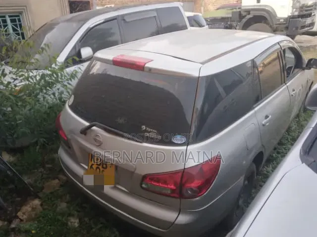 Nissan Wingroad 2013 Silver