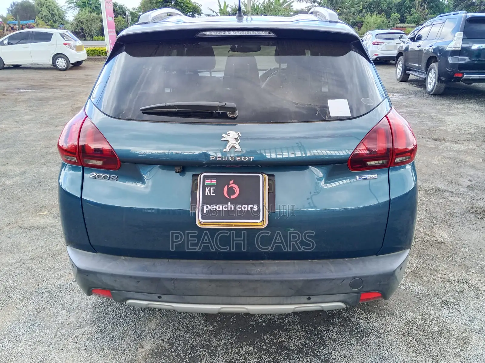 Peugeot 2008 2017 Green