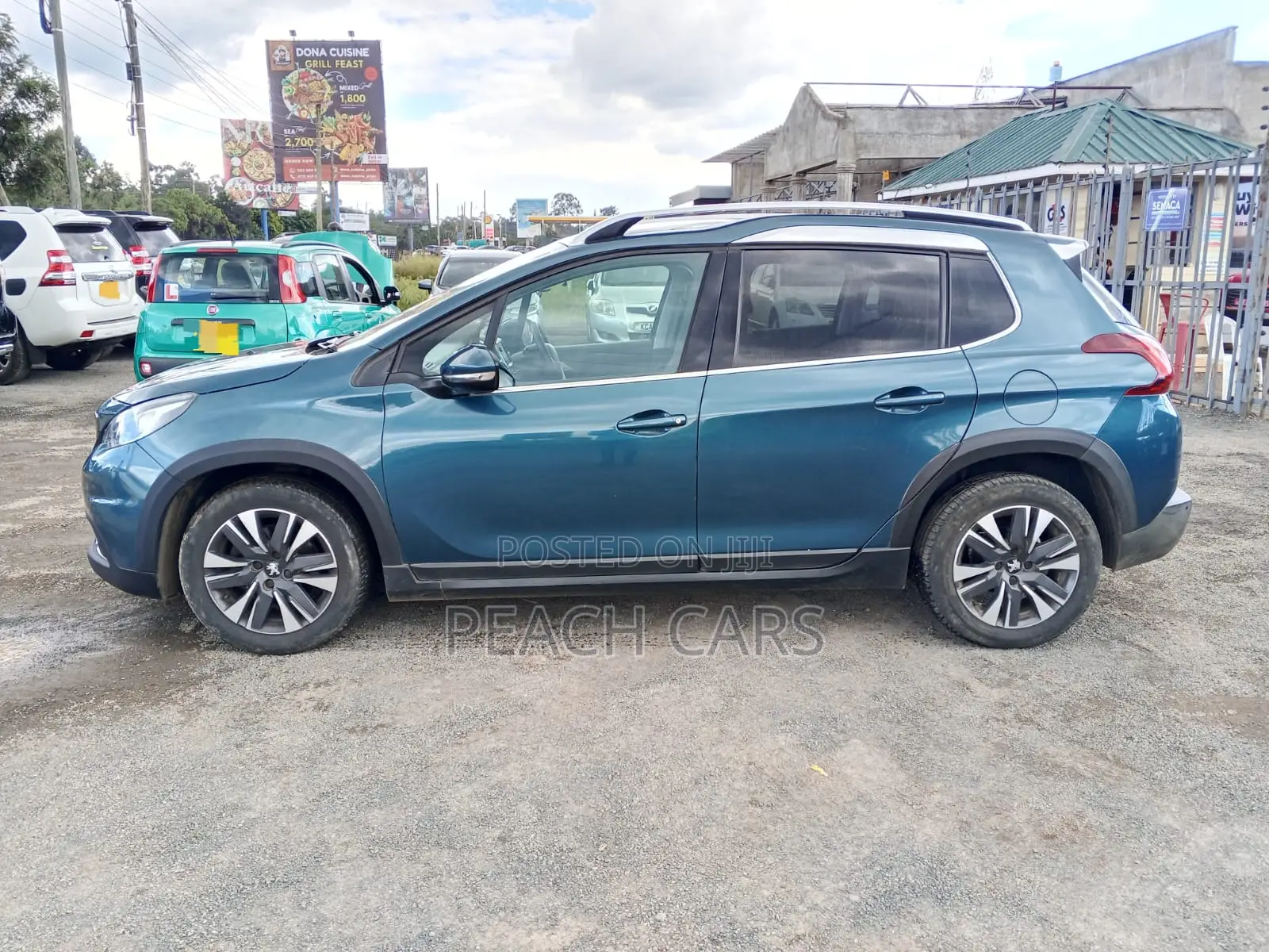 Peugeot 2008 2017 Green
