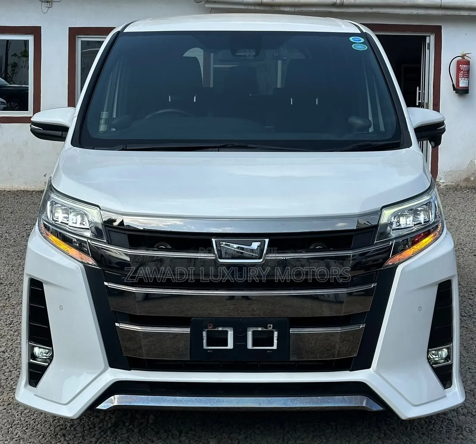Toyota Noah 2020 Pearl