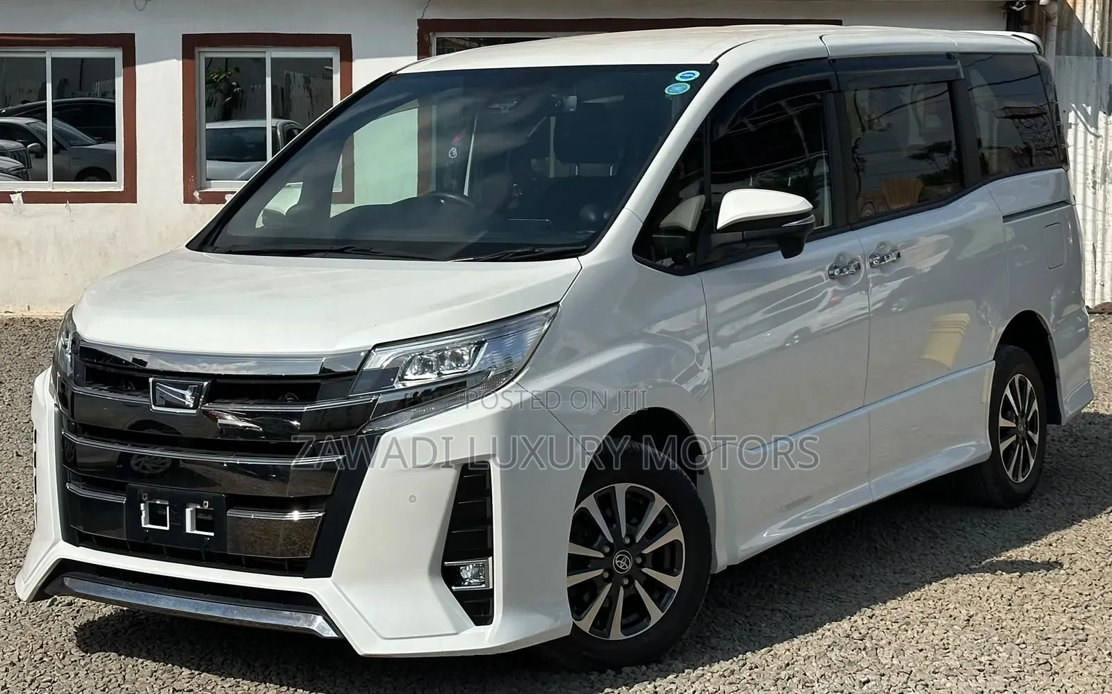Toyota Noah 2020 Pearl