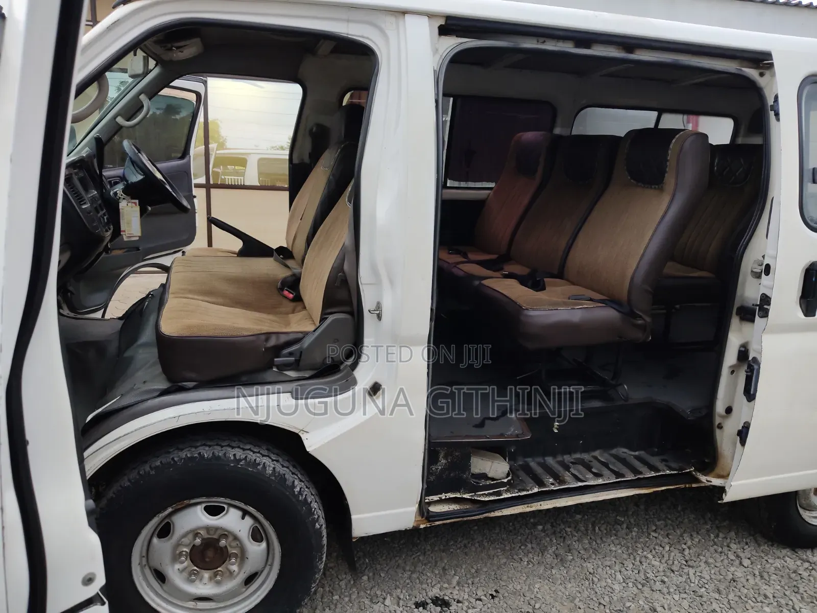 Isuzu Como 2009 White