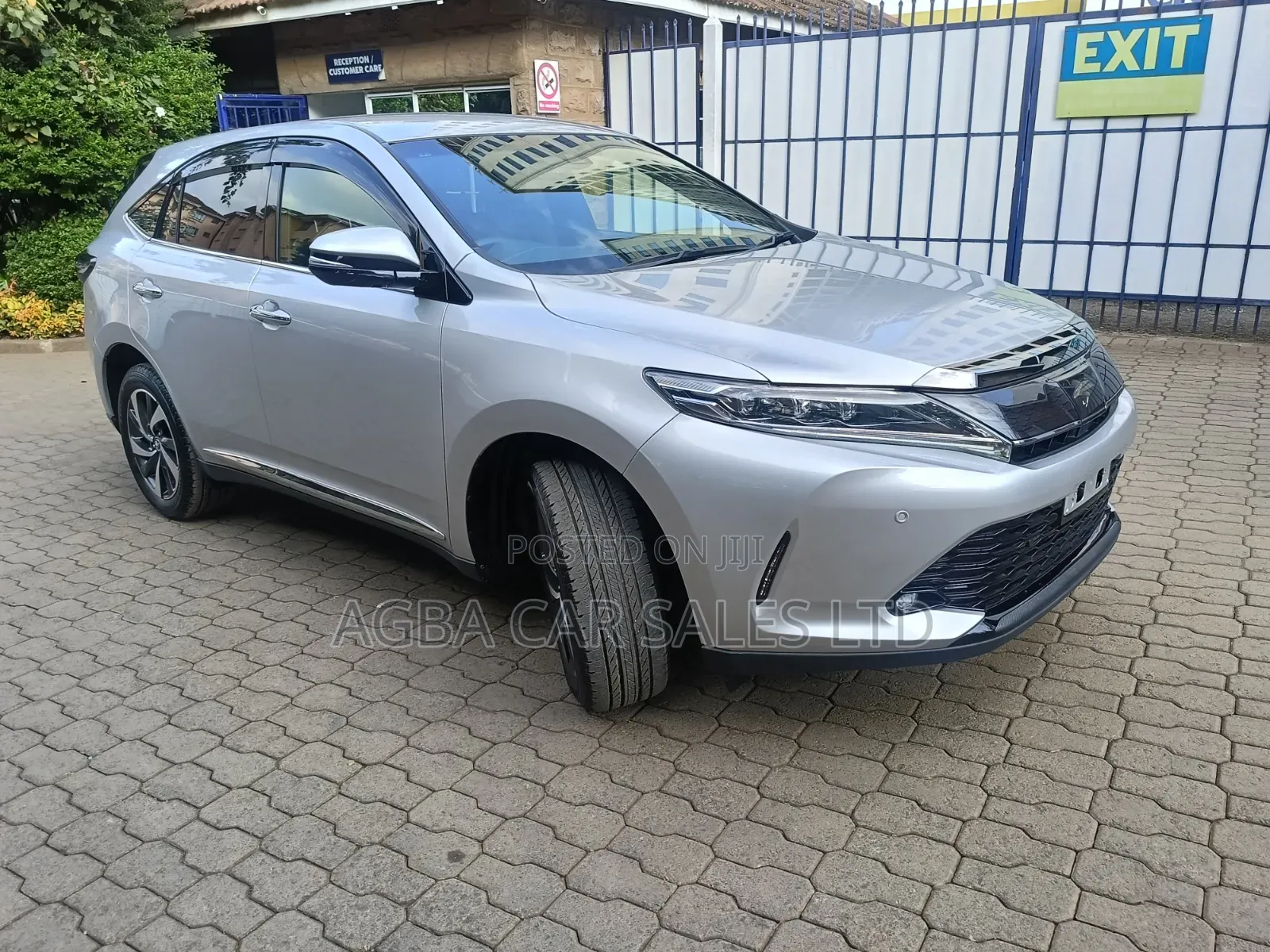 Toyota Harrier 2019 Silver