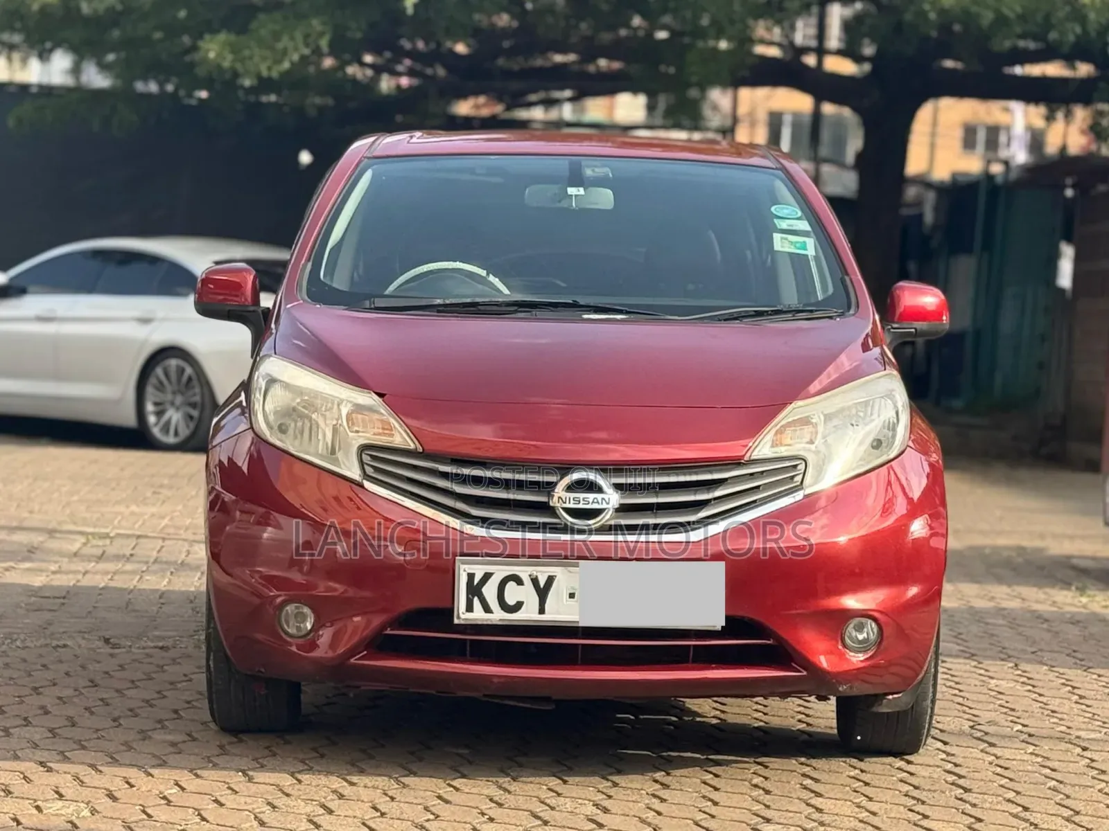 Nissan Note 2013 Maroon