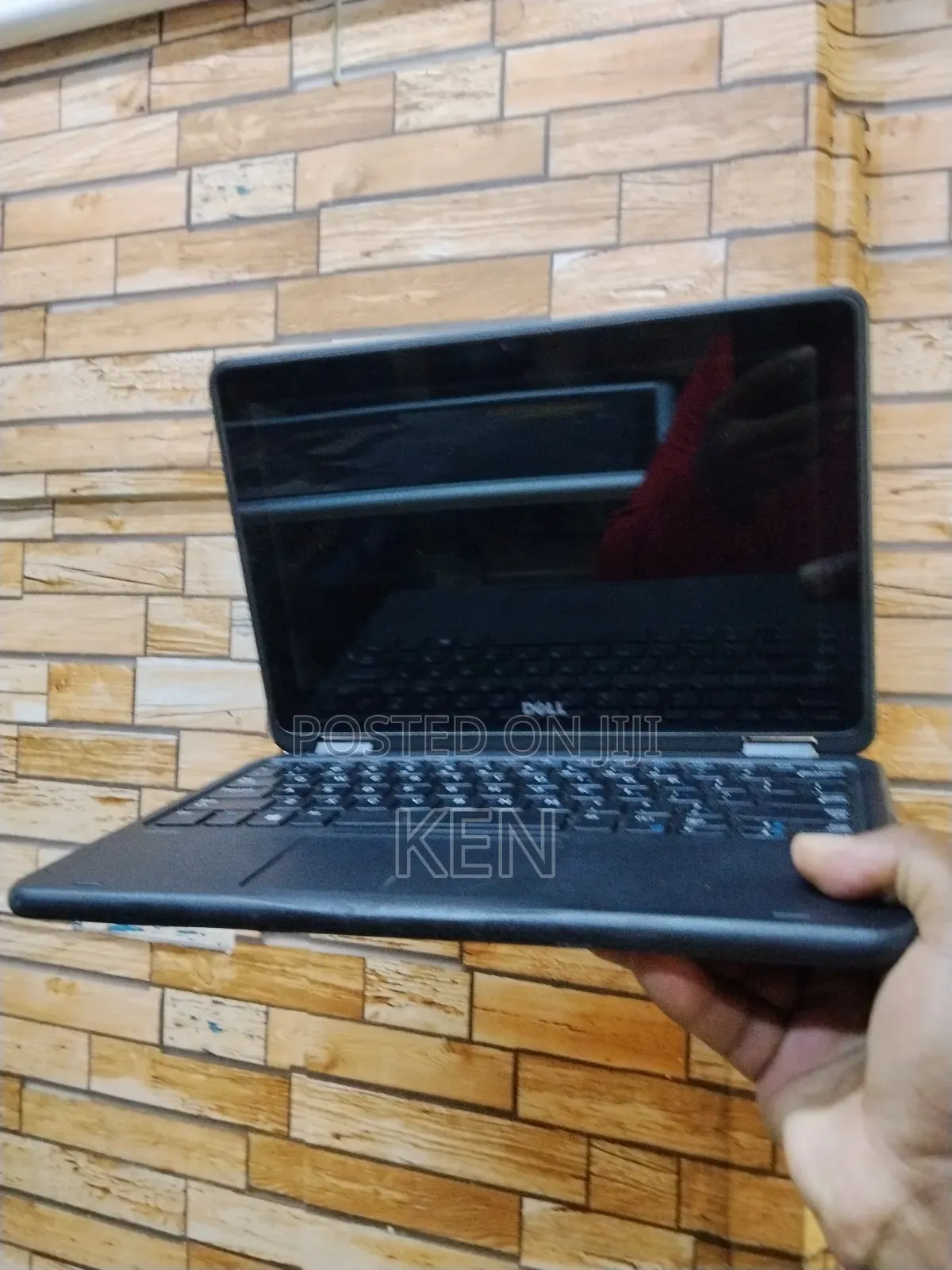 Laptop Dell Latitude 3190 2-in-1 4GB Intel Celeron SSD 128GB