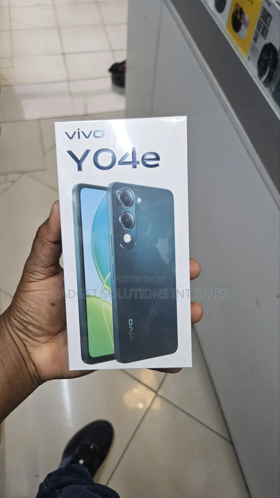 New Vivo Y04 64 GB Gold