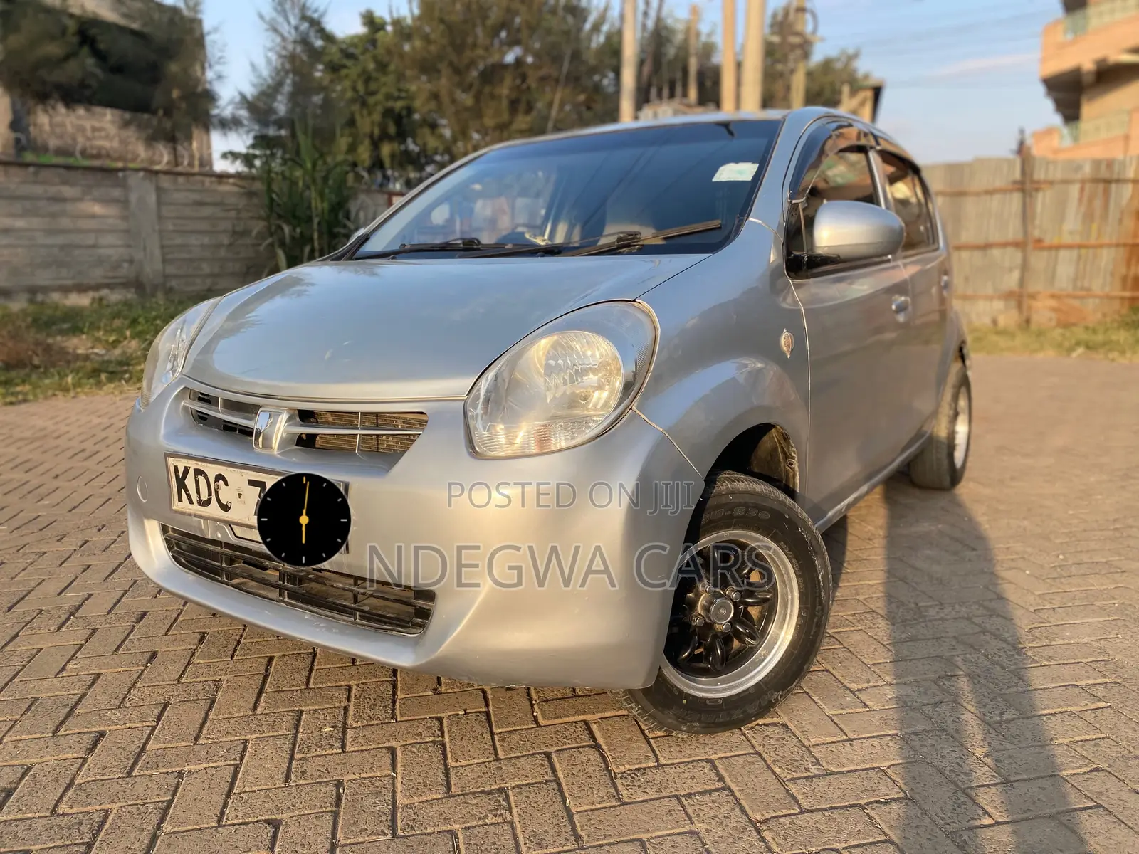 Toyota Passo 1.0 FWD 2013 Silver