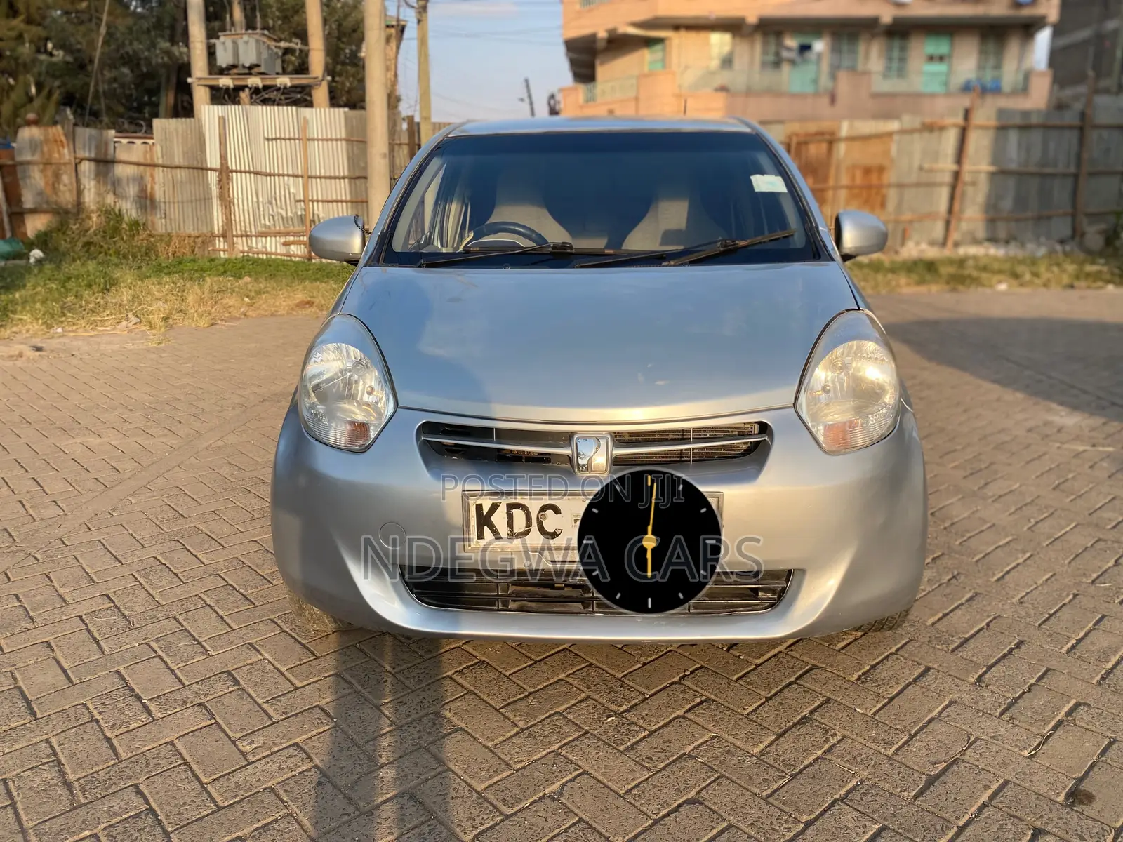 Toyota Passo 1.0 FWD 2013 Silver