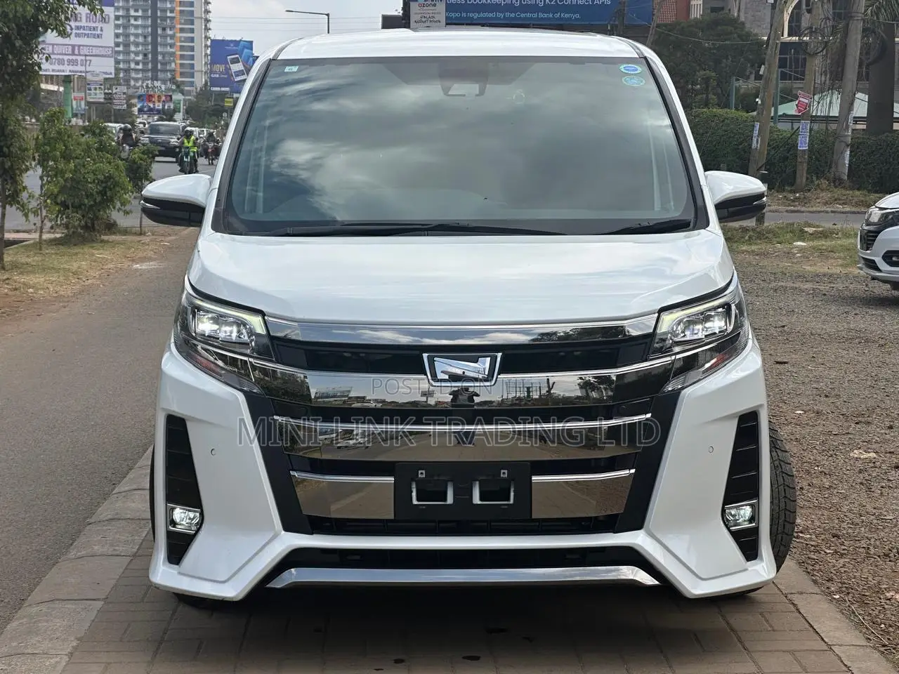Toyota Noah 2.0 FWD (7 Seater) 2019 White