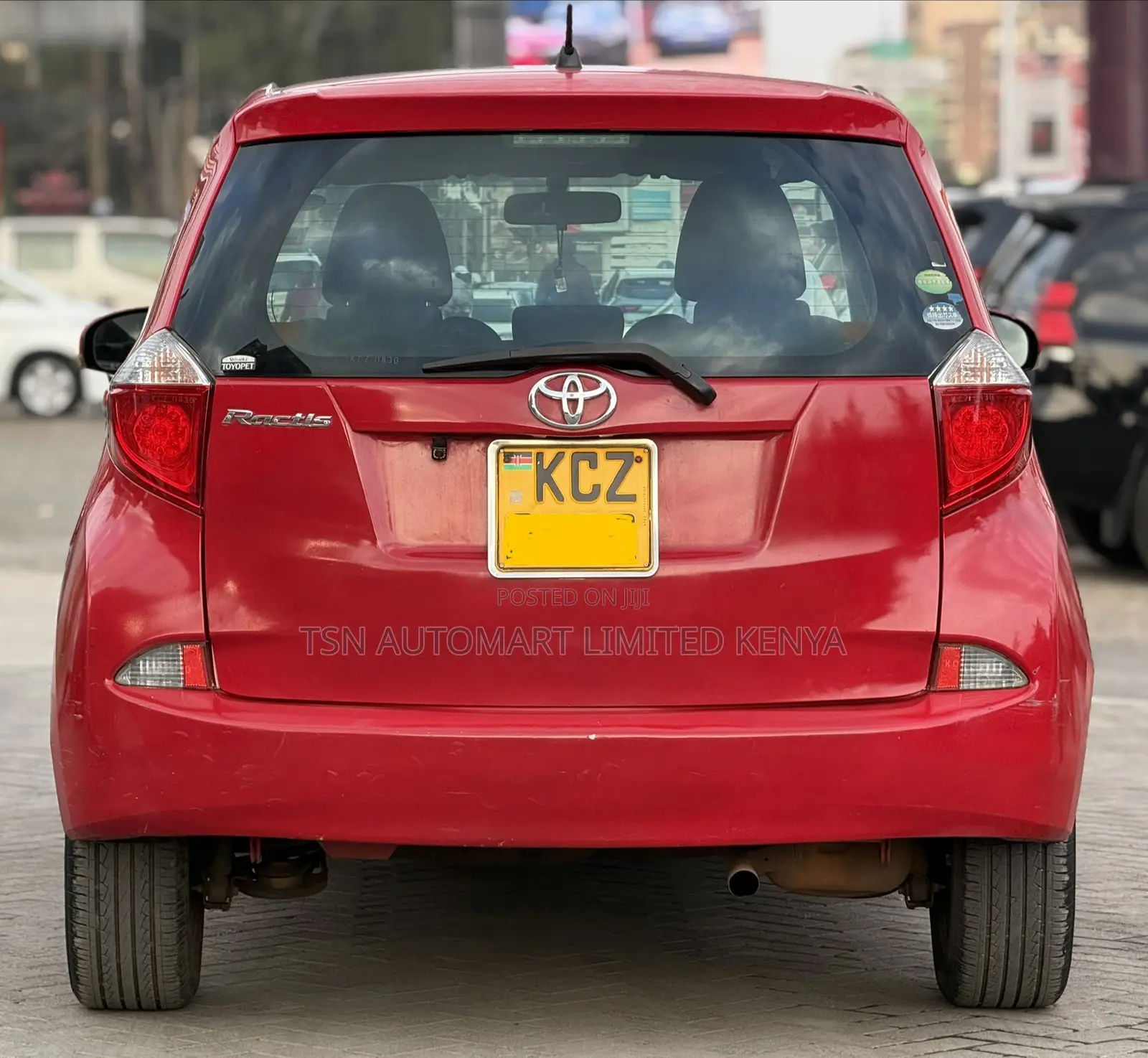 Toyota Ractis 1.5 FWD 2013 Red