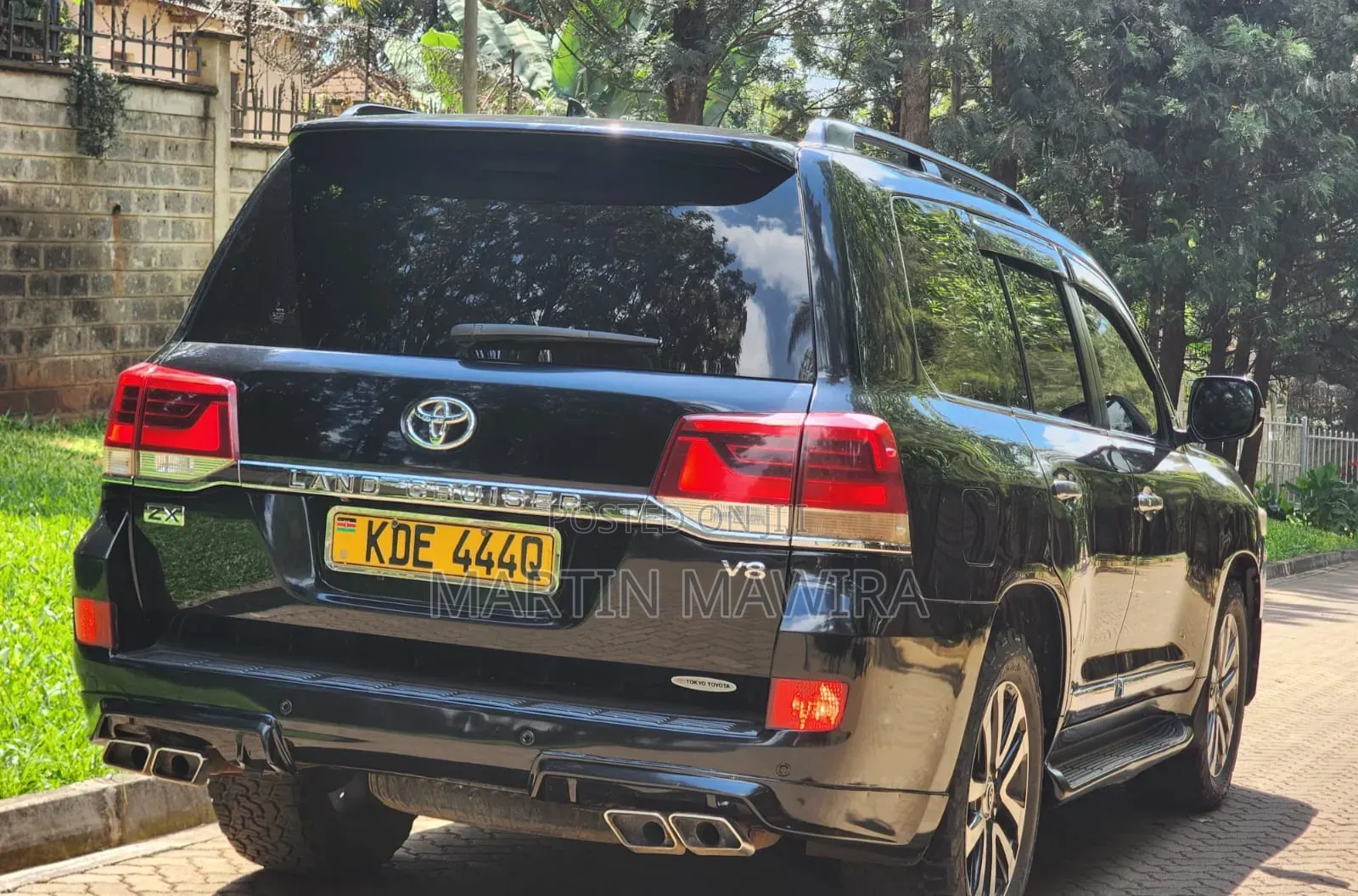 Toyota Land Cruiser Prado 2016 Black
