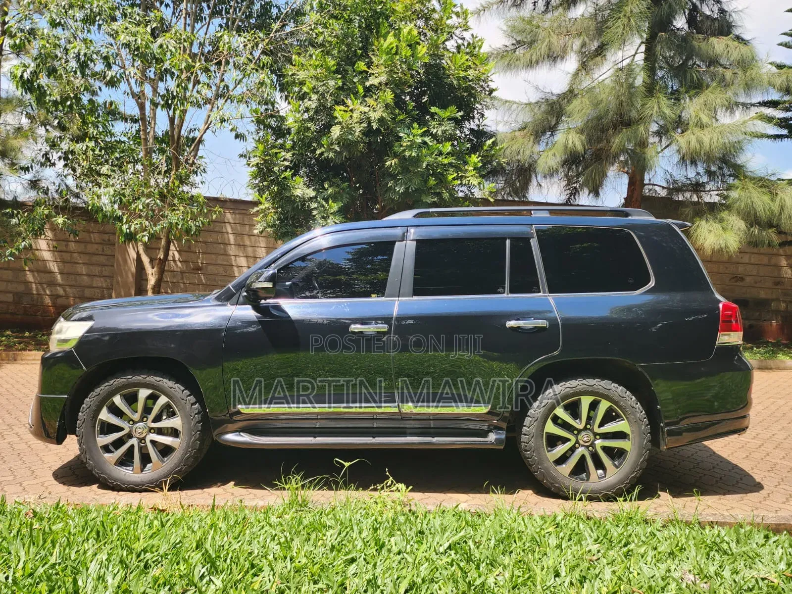 Toyota Land Cruiser Prado 2016 Black