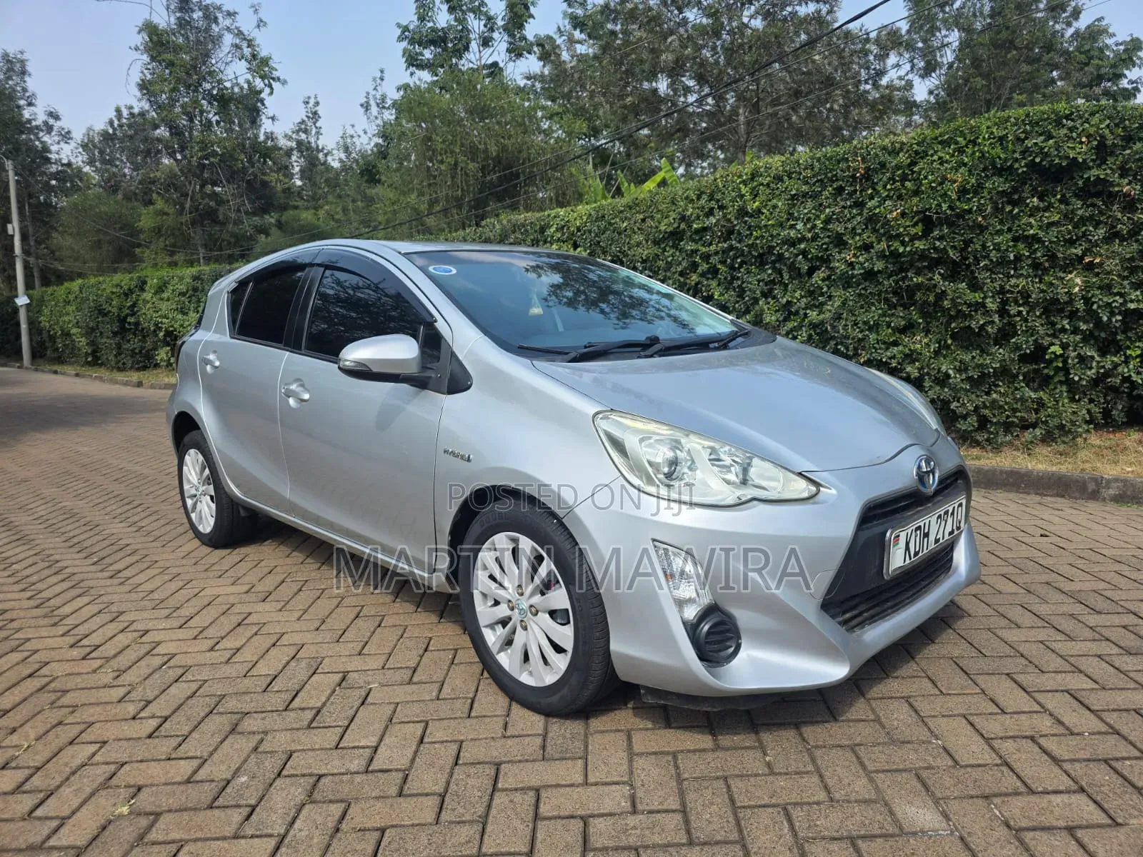 Toyota Aqua 2015 Silver