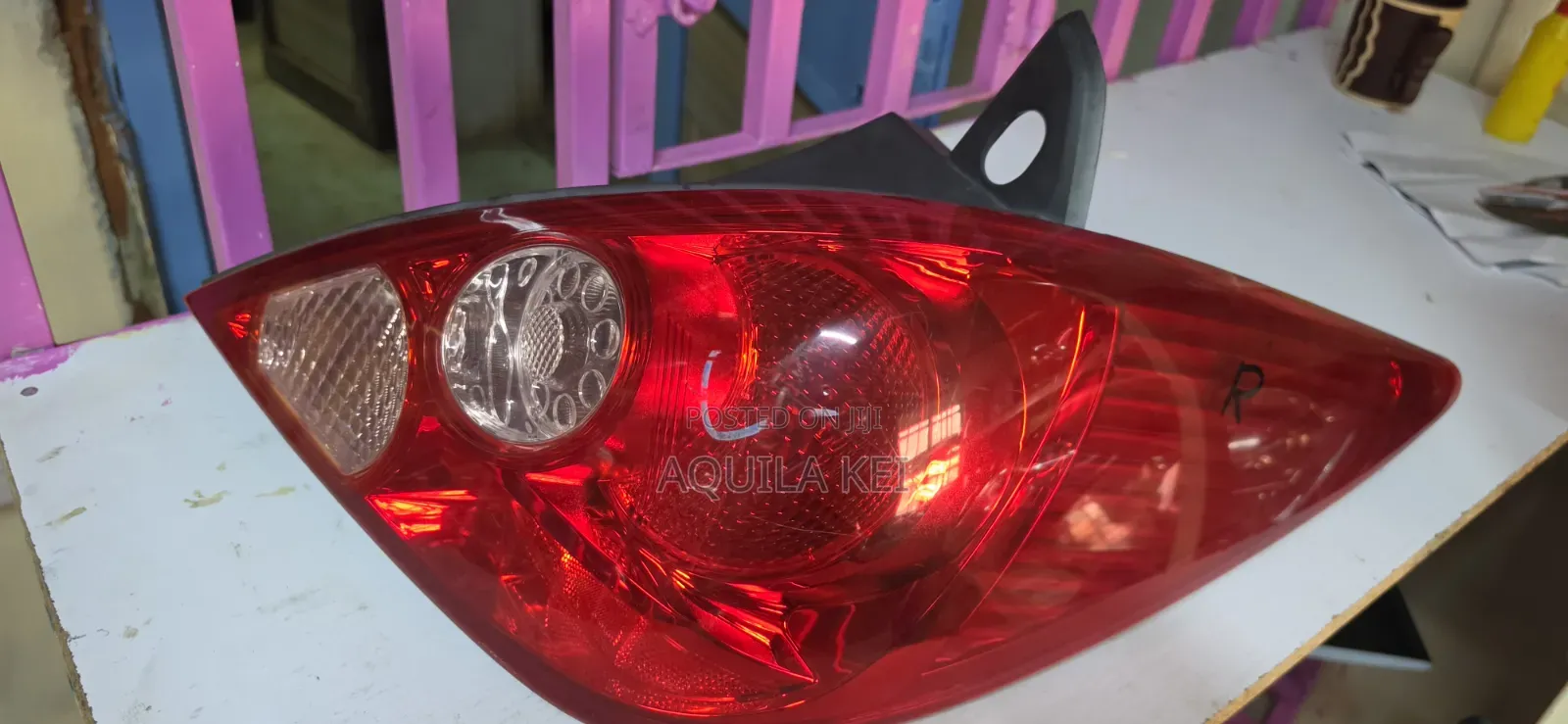 Tiida 2005 Rh Taillight