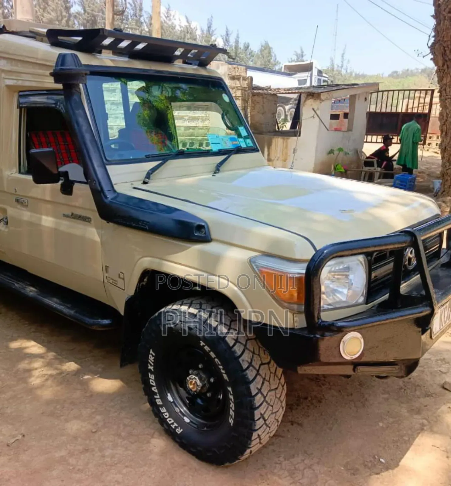 Toyota Land Cruiser 2015 Beige