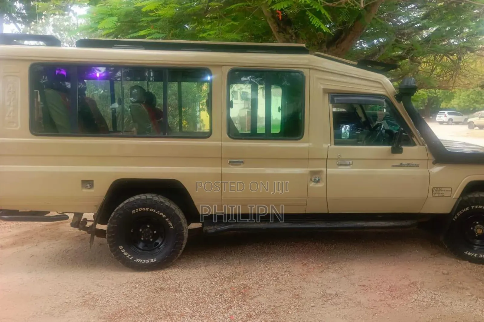 Toyota Land Cruiser 2015 Beige