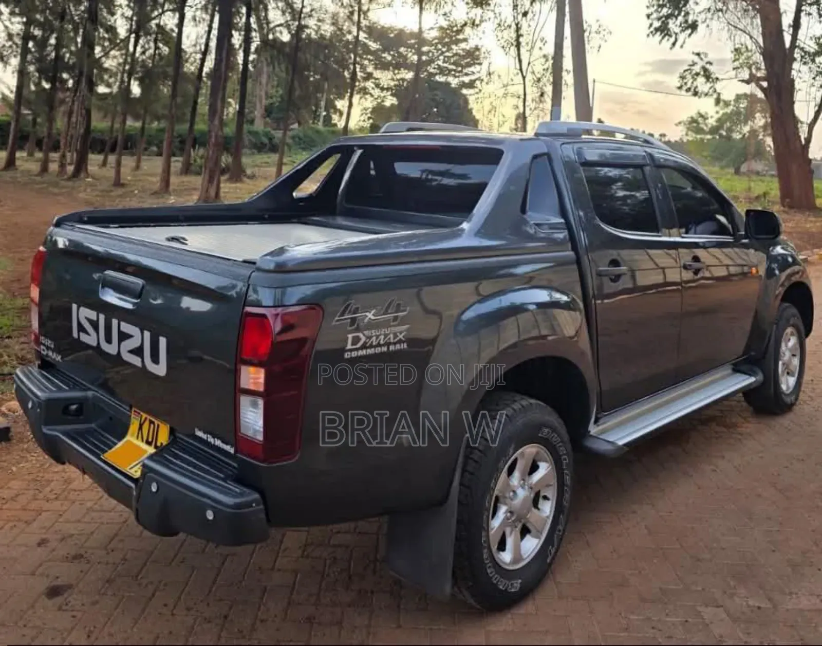 Isuzu D-MAX 2023 Black